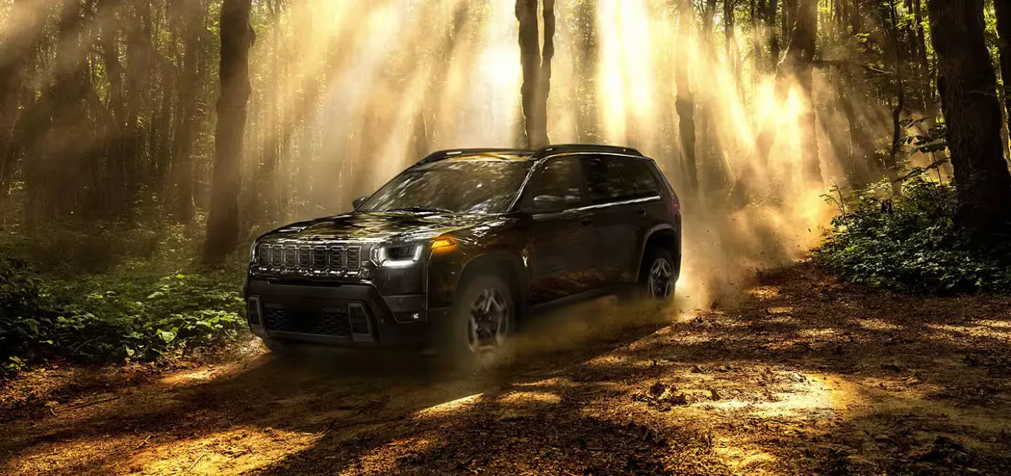 2026 Jeep Cherokee Limited 4x4 at Weekley CDJR in Butler, OH — serving Mansfield, Ashland, and Mount Vernon